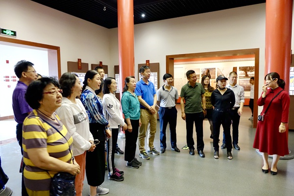 中央社院农工党临时支部开展服务京津冀协同发展主题调研活动